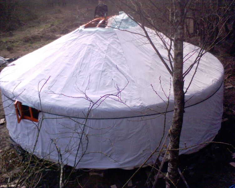 Fichier:Yourte-montage-13.jpg